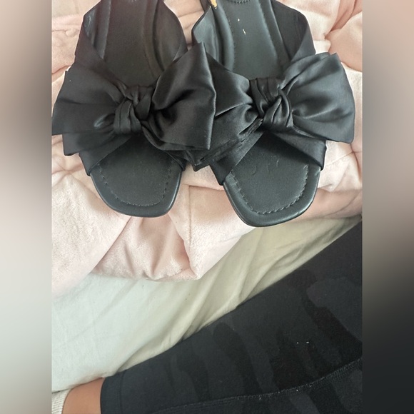Black j-crew bow slides - Picture 1 of 4